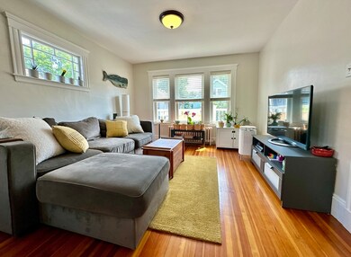 15-17 Lesher St unit 2, Boston, MA 02131 - photo 4