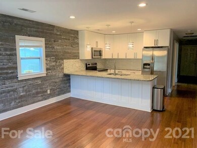Living Room/Kitchen