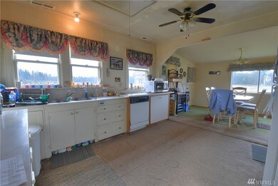 641 E Axton Rd, Bellingham, WA 98226 - photo 6