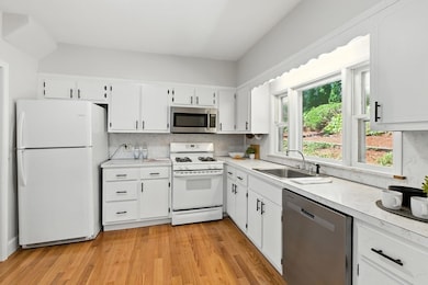 21 Upcrest Rd, Brighton, MA 02135 - photo 6