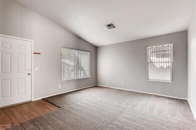 944 E Mohave Lane Apache-large-003-3-Liv