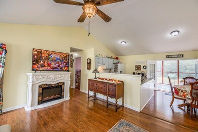 111 Plumcreek Ln, Enoree, SC 29335 - photo 6