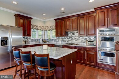 6516 Early Lily Row, Columbia, MD 21044 - photo 2