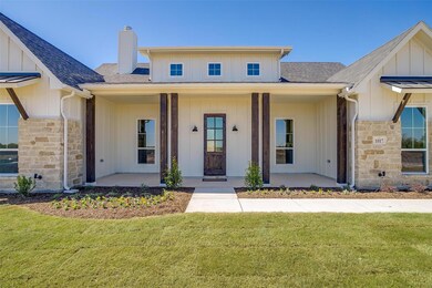 1017 Gatlin Cir, Springtown, TX 76082 - photo 2