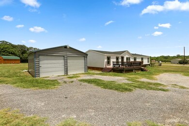 100 Arunda Ct, Weatherford, TX 76085 - photo 5