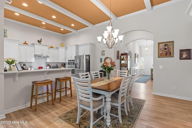 Kitchen & Dining Area