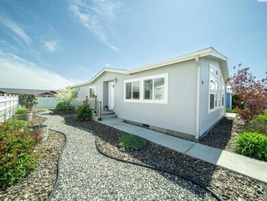 355 Old Inland Empire Hwy unit 48, Prosser, WA 99350 - photo 4