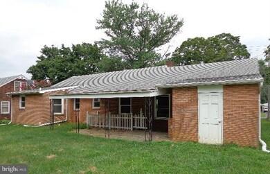 13805 Pennsylvania Ave, Hagerstown, MD 21742 - photo 3