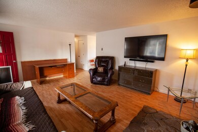 LivingRoom3