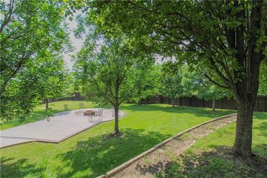 21741 Summer St, Spring Hill, KS 66083 - photo 2