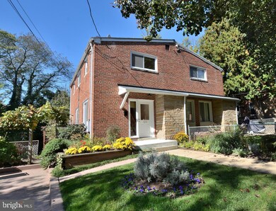 120 E Taylor Run Pkwy, Alexandria, VA 22314 - photo 2