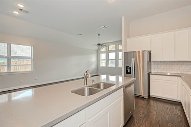 4994 Millican Dr, Pearland, TX 77584 - photo 7