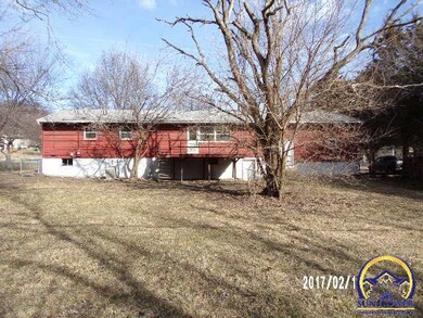 3407 SW 37th St, Topeka, KS 66614 - photo 3