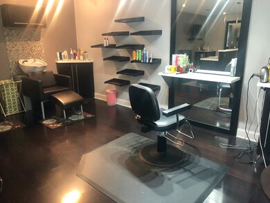 579 S Forest Dr, Jesup, GA 31545 - photo 2