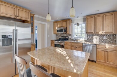 25 Vinewood Rd, Milton, MA 02186 - photo 2