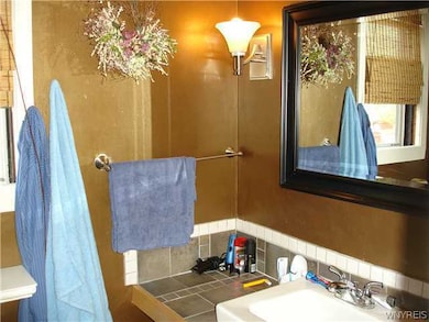 434 Payne Ave, North Tonawanda, NY 14120 - photo 4