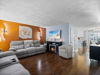 20 Woodland Dr unit 379, Lowell, MA 01852 - photo 4