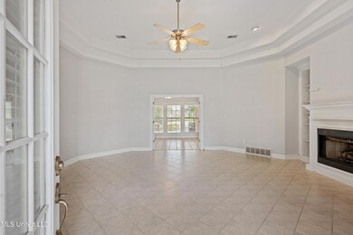 1655 Lantern Ln-4