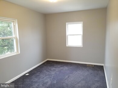 4500 Garden Dr, Baltimore, MD 21215 - photo 7