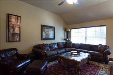 4009 Gyrfalcon Dr, Norman, OK 73072 - photo 7
