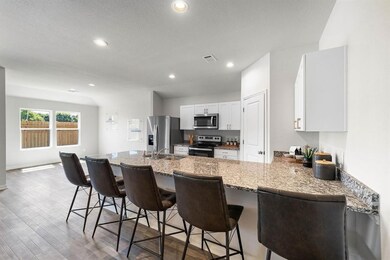 128 Meadow Oak Dr, Bay City, TX 77414 - photo 5