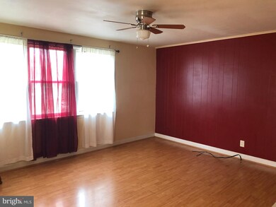 1707 Dartmouth Dr, Norristown, PA 19401 - photo 4