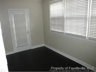 312 Parkview Ave, Fayetteville, NC 28305 - photo 4