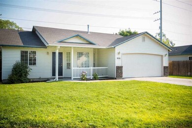 808 S Chestnut St, Nampa, ID 83686 - photo 2