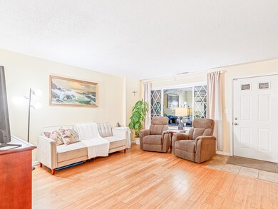 945 Riverside Dr unit 2A, Methuen, MA 01844 - photo 2