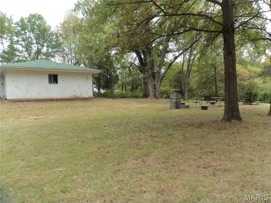 6533 Heintz Rd, Saint Louis, MO 63129 - photo 5