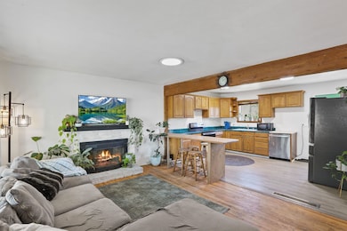 2516 N Rebecca St, Spokane, WA 99217 - photo 3