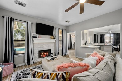 12302 Fisher Dr, Baytown, TX 77523 - photo 6