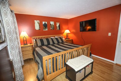 33 Cranleigh Mews unit U311, Nashua, NH 03063 - photo 2