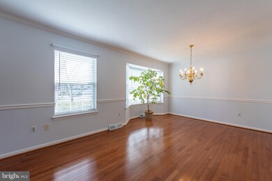 6596 Wicklow Dr, Sykesville, MD 21784 - photo 4