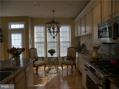 48 Charter Oak Ct unit 604, Doylestown, PA 18901 - photo 3