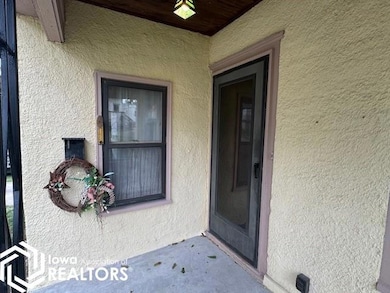 212 S 12th St, Centerville, IA 52544 - photo 3