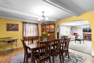 27 Pinewood Dr, MerriMacK, NH 03054 - photo 2