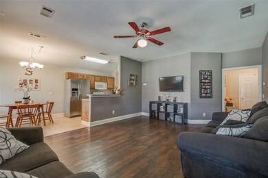 219 Lake Texoma Dr, Wylie, TX 75098 - photo 6