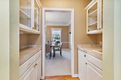 2549 Meadow Creek Dr unit 3, Medford, OR 97504 - photo 6