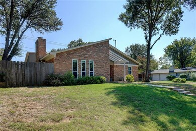 2200 Shady Grove Dr, Bedford, TX 76021 - photo 2