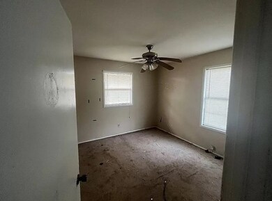 711 Crawford St, Tylertown, MS 39667 - photo 4