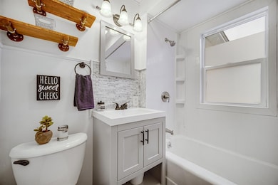 219 N Wiggs St, Griffith, IN 46319 - photo 6