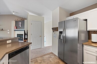 Large peninsula and pantry
