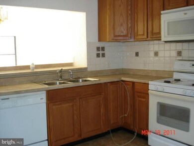 13548 Sierra Dr, Clifton, VA 20124 - photo 3