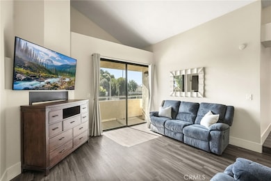 19009 Sherman Way unit 81, Reseda, CA 91335 - photo 5