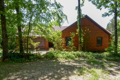 3 BR / 2 BA