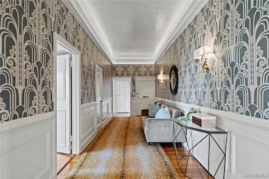 Gorgeous Foyer