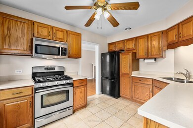 2104 Norfolk Ave, Westchester, IL 60154 - photo 7