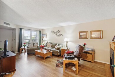 10027 W Ocotillo Dr, Sun City, AZ 85373 - photo 6