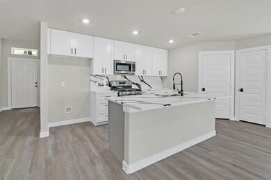 420 W Lobit St, Baytown, TX 77520 - photo 7